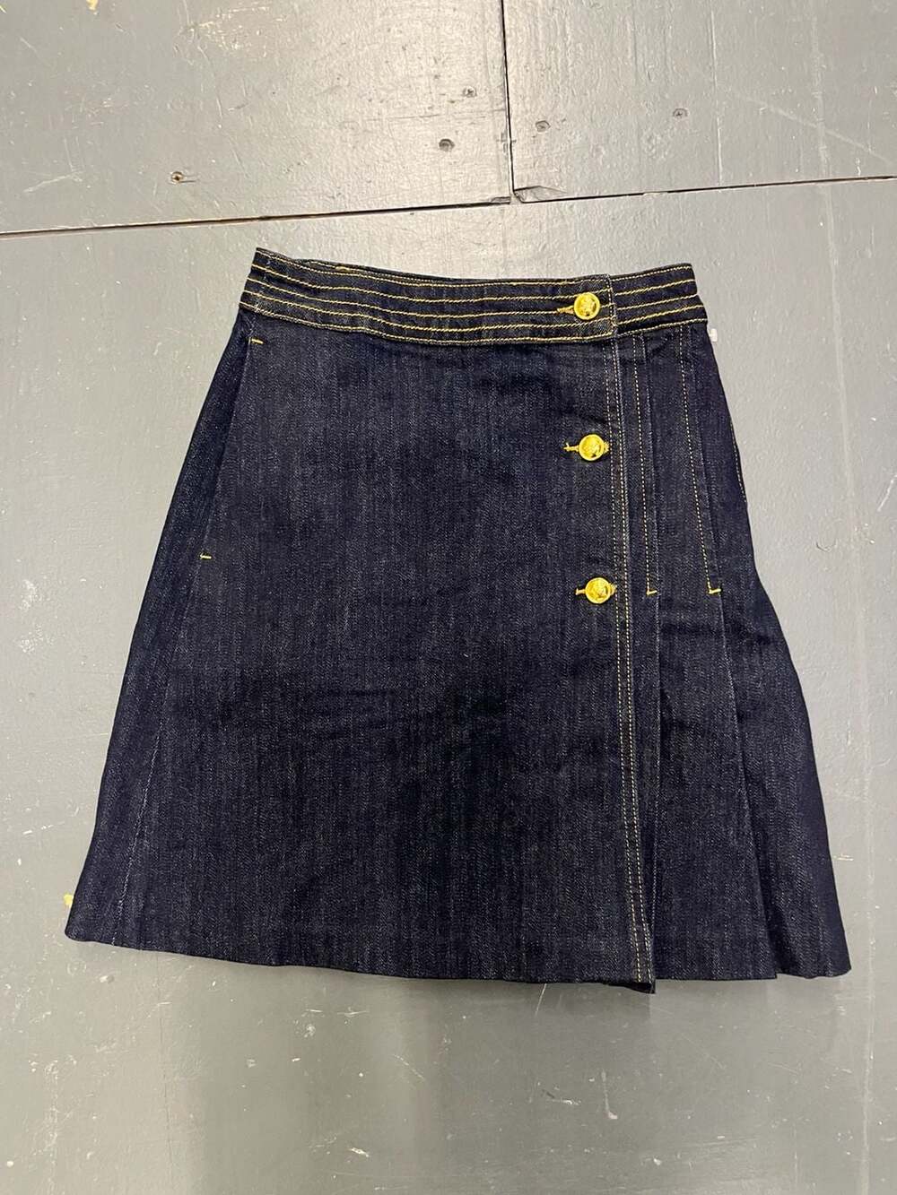 Tory Burch Denim pleated mini wrap skirt - Dark Wash